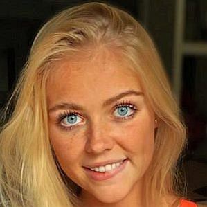 Annika Boron profile photo