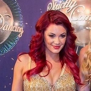 Dianne Buswell profile photo