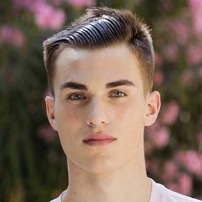 Zach Cox profile photo