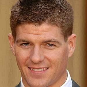 who is Steven Gerrard dating