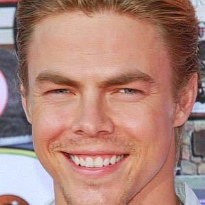 who is Derek Hough dating