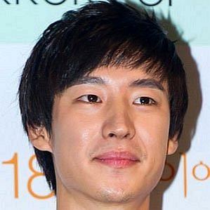 Lee Je-hoon profile photo