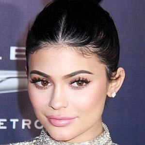 who is Kylie Jenner dating
