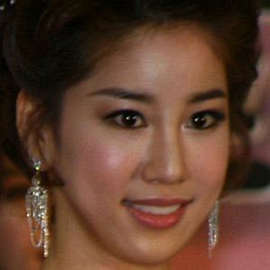 Kim Joo-ri profile photo