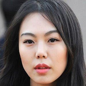 Kim Min-hee profile photo