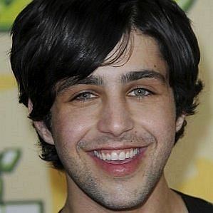 who is Josh Peck dating