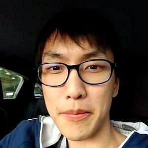 Yiliang Peng profile photo