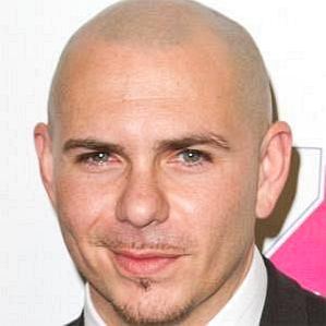 Pitbull profile photo