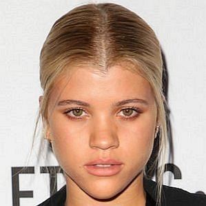 who is Sofia Richie dating