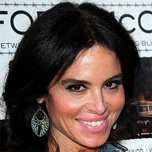 Betsy Russell profile photo