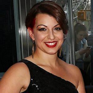 Anita Sarkeesian profile photo