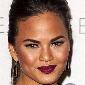 who is Chrissy Teigen dating