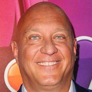 who is Steve Wilkos dating