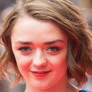 who is Maisie Williams dating